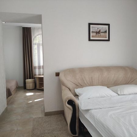 Мисливець В Комплексі "Сокіл" Hotel Susk Eksteriør billede
