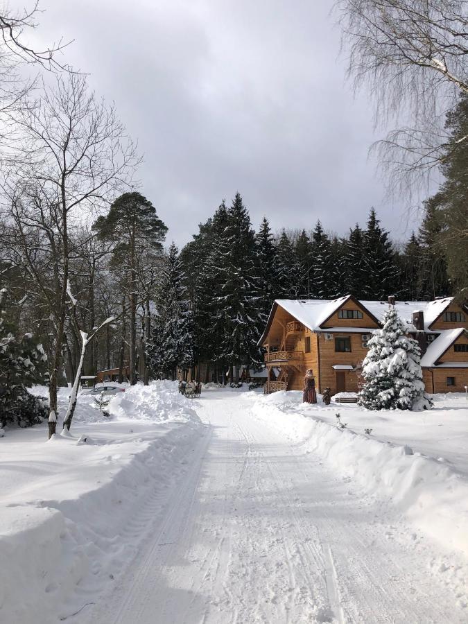 Мисливець В Комплексі "Сокіл" Hotel Susk Eksteriør billede