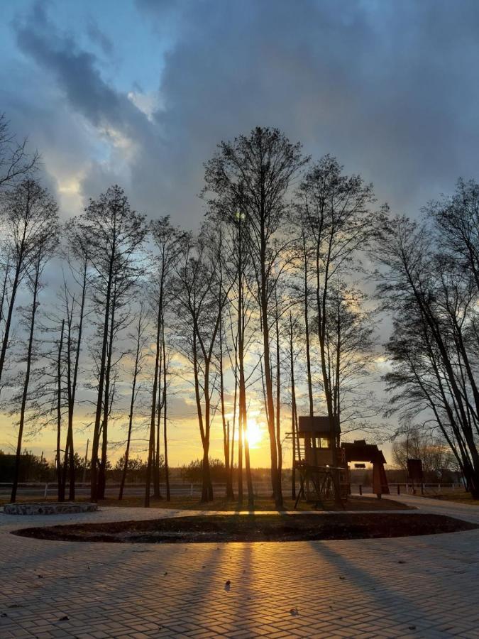 Мисливець В Комплексі "Сокіл" Hotel Susk Eksteriør billede